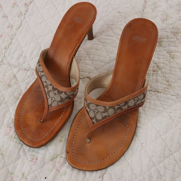 Coach Leather/Canvas Monogram Print Thong Heels Size 10 - Picture 1 of 4